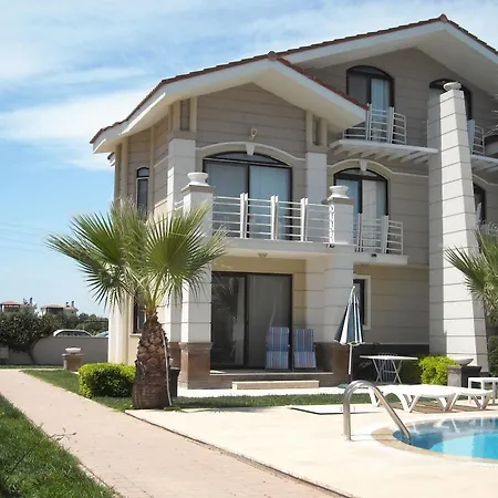 Villa Golf 1 *